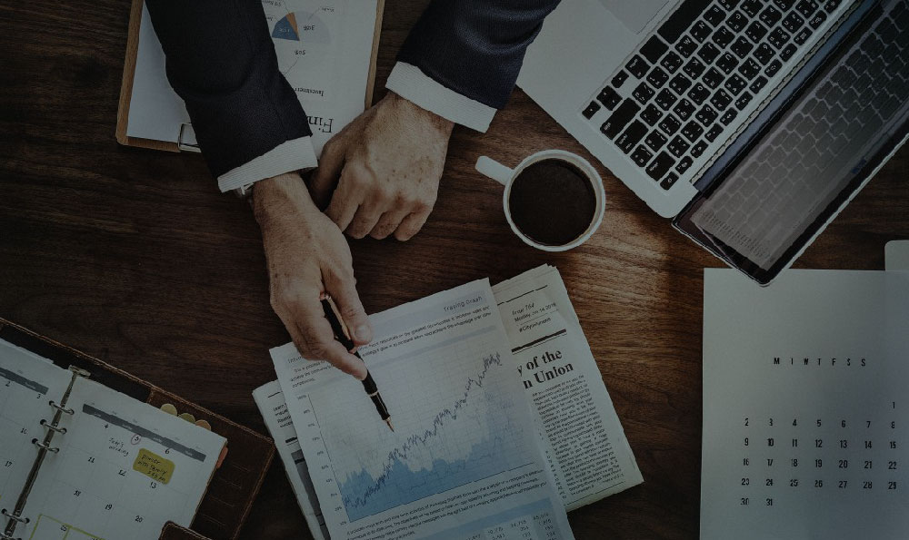 Is reviewing products on Amazon a viable way to make money? What are the steps involved?