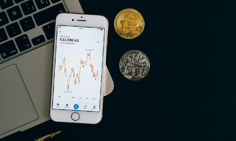 GroupMe Revenue Streams: Monetization Strategies Explained