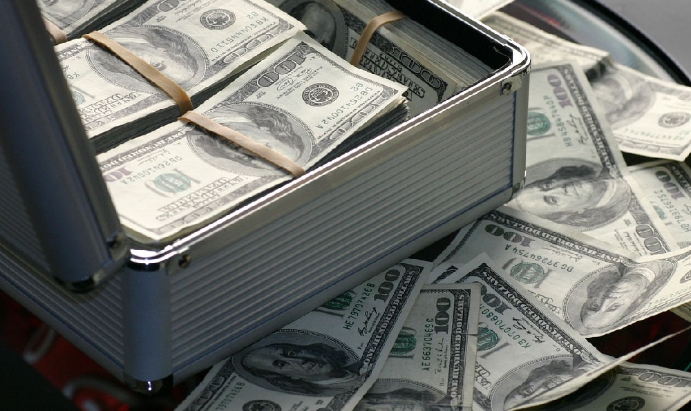Is making free money online possible, and how can I do it quickly?

