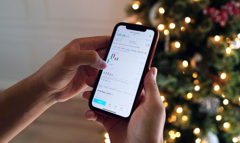 Investing in NASDAQ: What are the Options and How Do I Start?