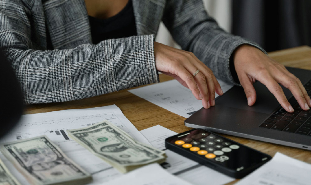 Turning Pocket Change into Real Money: A Teenager's Dilemma? How Can You Actually Make Money as a Teen?
