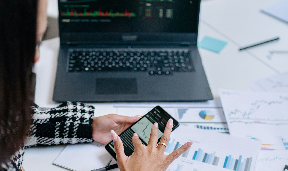 How Instagram Influencers Make Money Online
