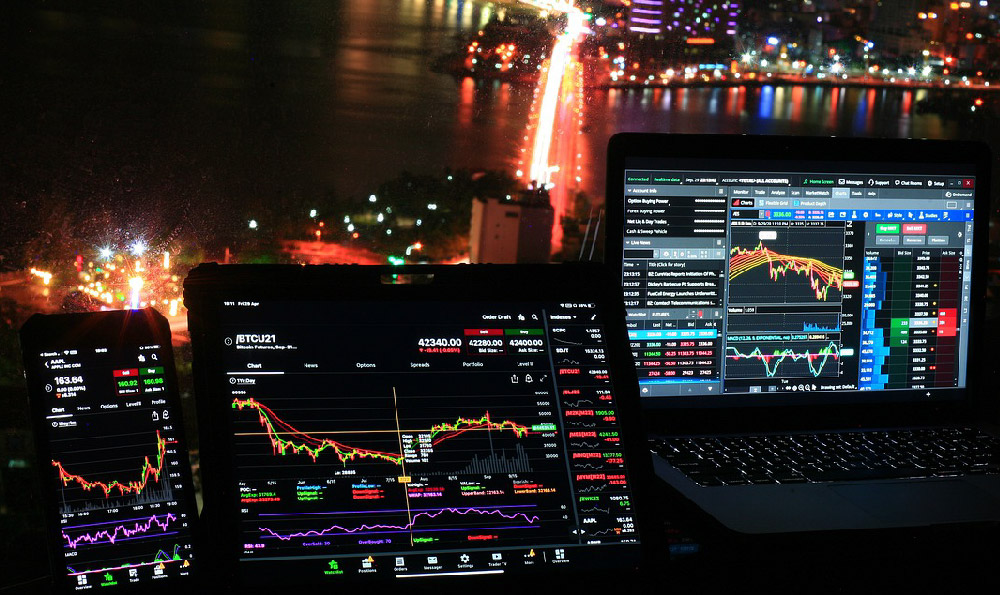 What Investments Generate Income? What Options Maximize Returns?
