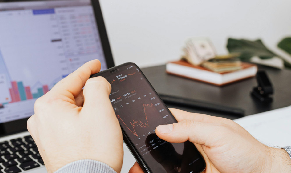 Considering Investment Firm Launch: What Steps & What to Consider?