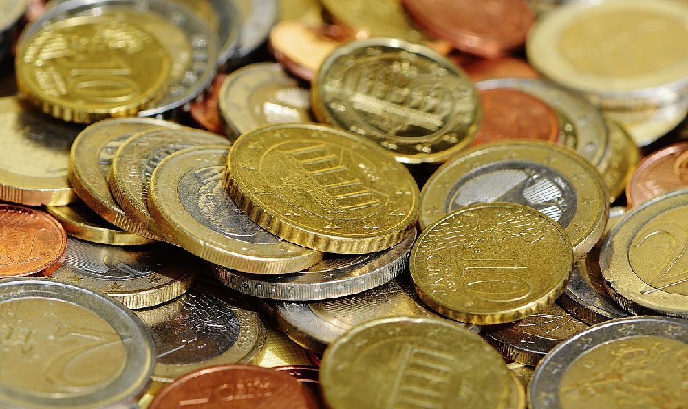 Invest or Save Now: Which Financial Path Should You Choose?
