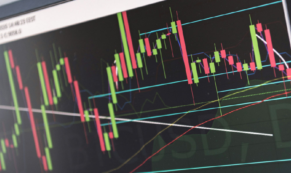 What Should I Invest in a Roth IRA, and Why?